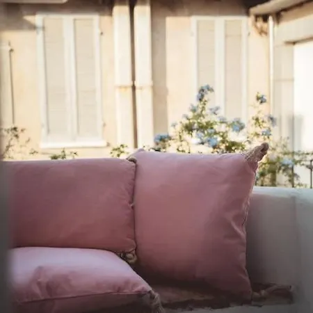 Appartement Albinelli's - 10m From Mercato Albinelli