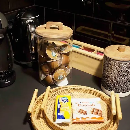 Albinelli's - 10m From Mercato Albinelli מודנה