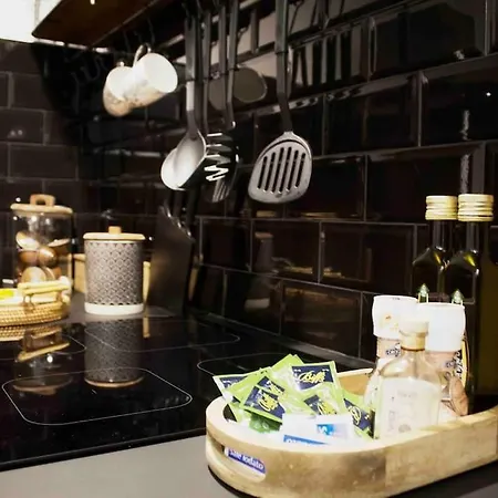 Albinelli's - 10m From Mercato Albinelli מודנה