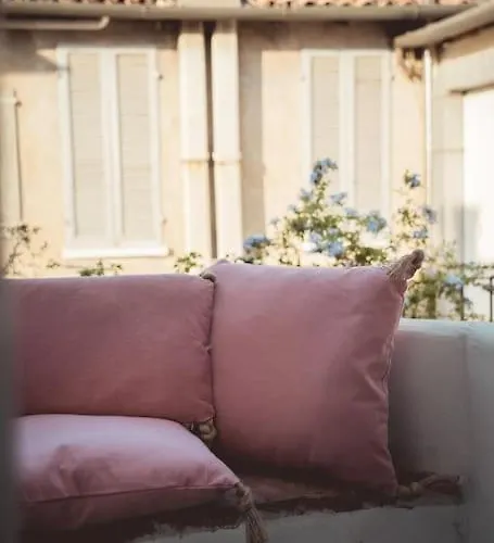 Апартаменти Albinelli's - 10m From Mercato Albinelli