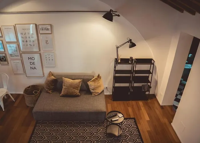 Апартаменти Albinelli's - 10m From Mercato Albinelli